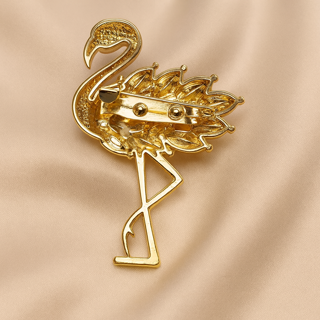Broche dorée Flamant Rose dos sur Soie