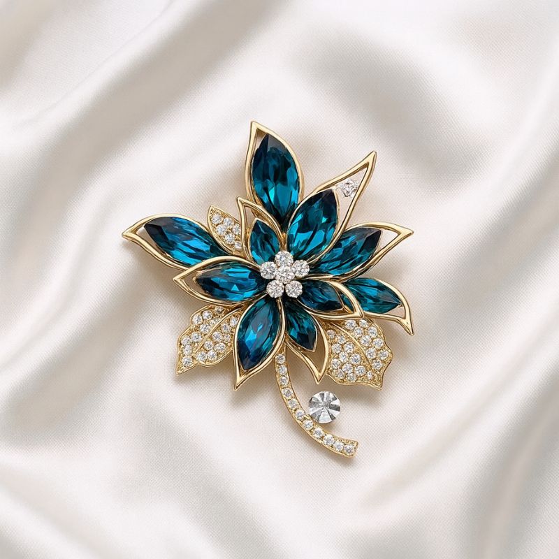 Broche Lys Céleste sur soie